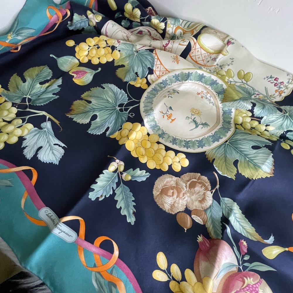 Auth Salvatore Ferragamo Silk Scarf.
